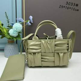 Picture of Bottega Veneta Handbags _SKUfw184068036fw